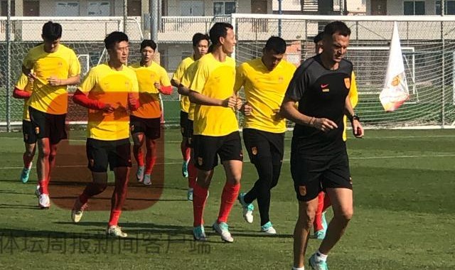 世界杯直播-国足今日恢复训练 扬科维奇以休假刺激国脚