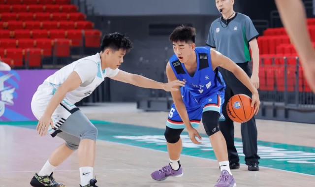 U21与CUBAL对抗赛：崔新泉15分，广厦92-85战胜上海交通大学