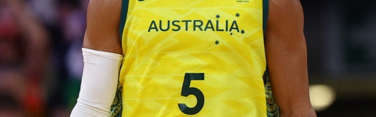 说一个打国际比赛比NBA猛很多的球员！