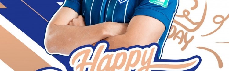 足球直播-今天是刘奕鸣的生日，祝他生日快乐！