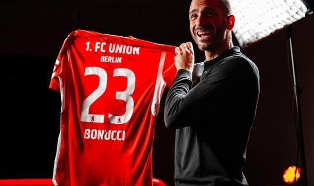 英超直播-梁熙明：签下博努奇，柏林联盟恐怕是找错人了