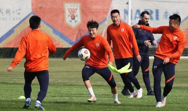 英超直播-泰山遭遇残阵烦恼今日斗宿敌 费莱尼尚未满血复活