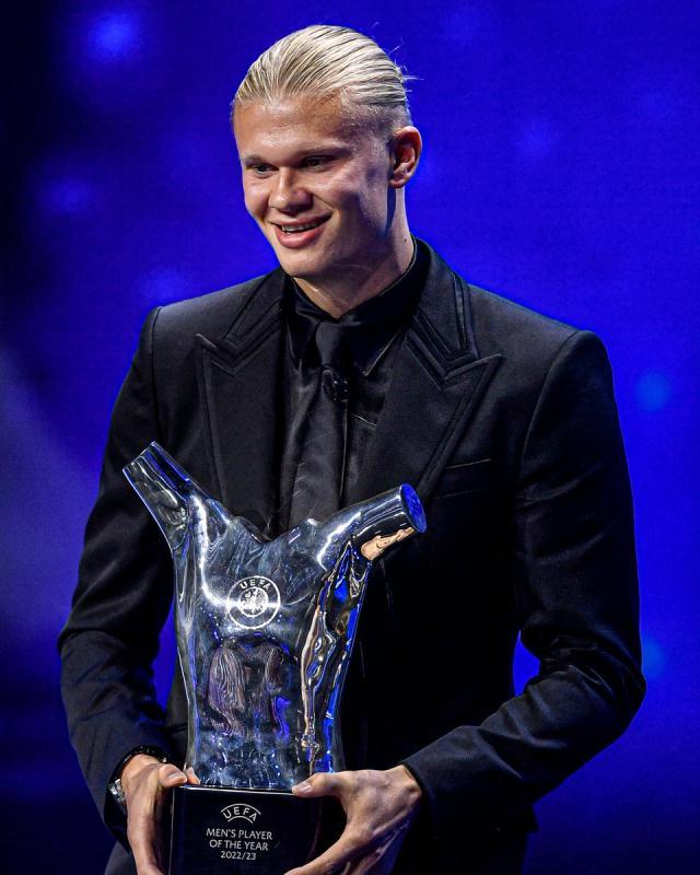 1693504807037030712.jpg F44EH3RWkAMV7Vo.jpg